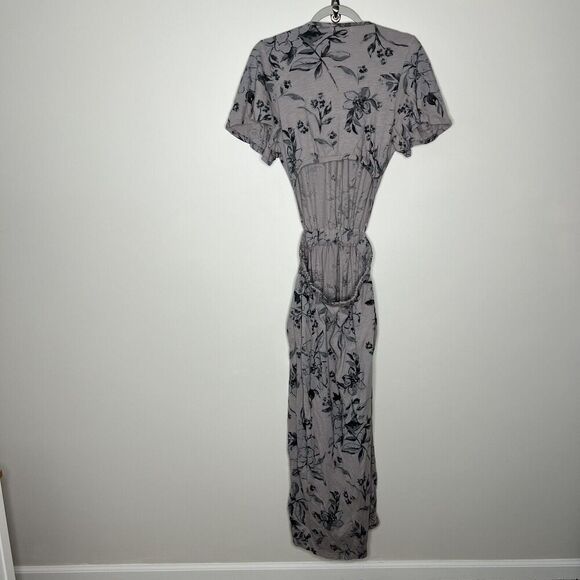 Anthropologie T.La Dress Small Open Back Cut Out Maxi Floral Gray Short Sleeve - Picture 8 of 13